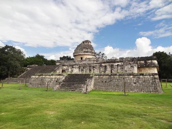 Templo do observatório El Caracol em Chichen Itza — Fotografia de Stock