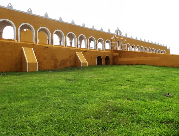 Исамальский монастырь — стоковое фото