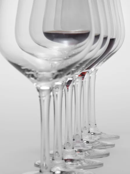 Bicchieri di vino di fila — Foto Stock