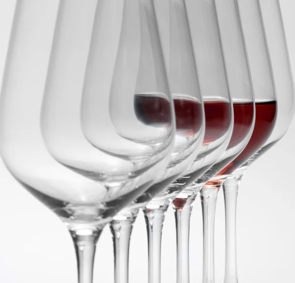 Şarap kadehleri üst üste — Stok fotoğraf