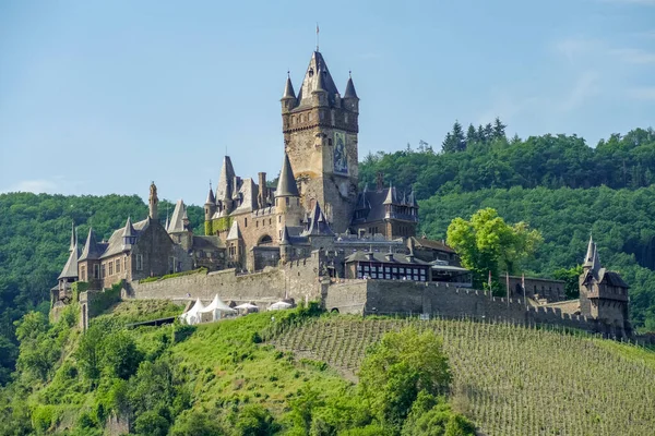 Krajobraz Wokół Cochem Zamkiem Cesarskim Miasto Nad Rzeką Moselle Nadrenii — Zdjęcie stockowe