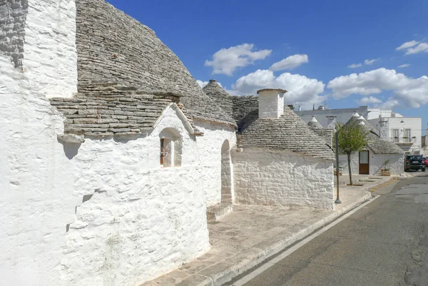 Impresión Soleada Casas Trulli Una Ciudad Llamada Alberobello Apulia Italia —  Fotos de Stock