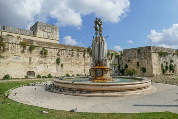 Fontanna Wodopoju Klasztorze Franciszka Paoli Lecce Mieście Apulii Włochy — Zdjęcie stockowe
