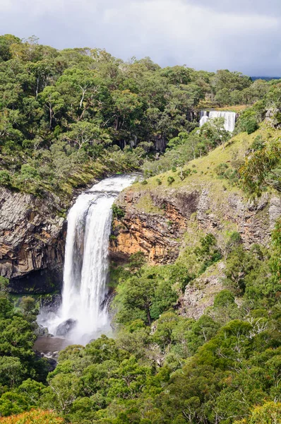 Ebor Falls Est Une Spectaculaire Double Cascade Sur Rivière Guy — Photo