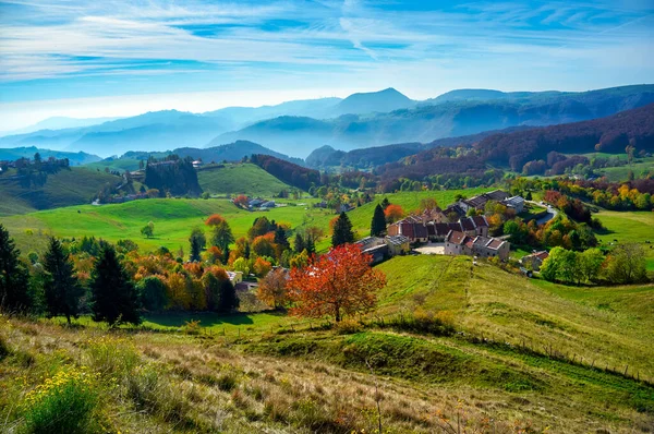Contr Pagani Campofontana Eingebettet Die Herbstliche Landschaft Der Lessinia Hochebene Stockbild