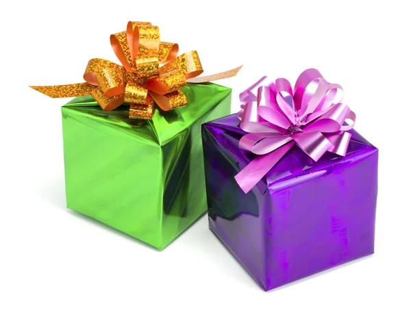 Caixas de presente verdes e violetas — Fotografia de Stock