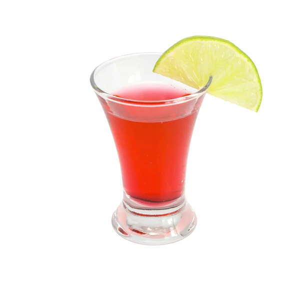 Cocktail alcolico con una calce — Foto Stock