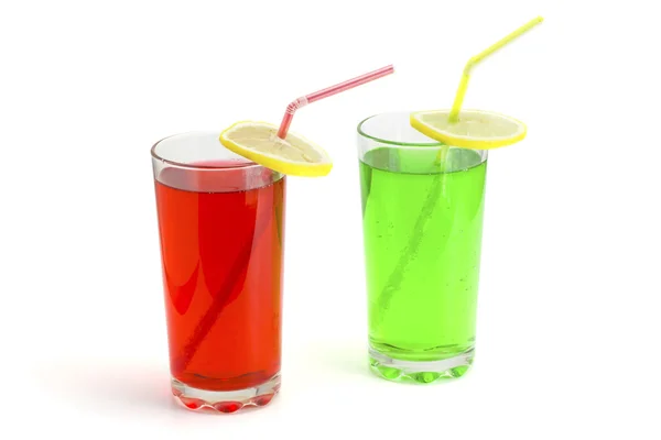 Cocktail alcolici con una calce — Foto Stock