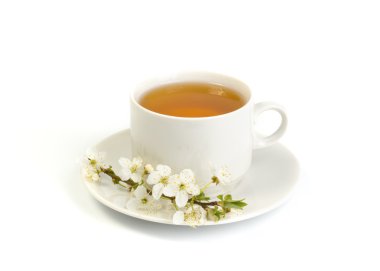 kiraz çay beyaz bir kupa