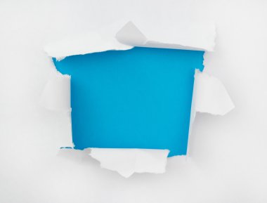 bir metin veya görüntü için bir açılış ile yırtık kağıt yerleştirin