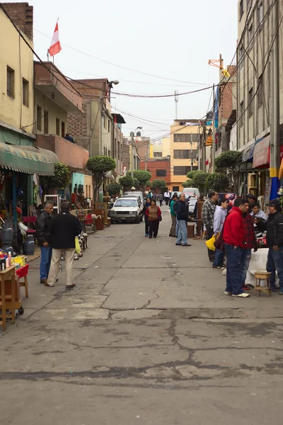 Secondhandů v Limě, peru — Stock fotografie