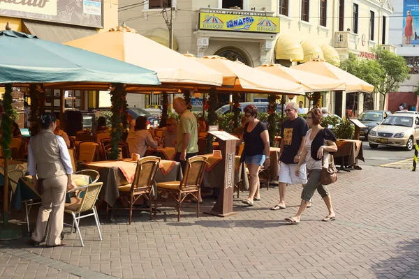 Restaurants in Miraflores, Lima, Peru — Stock Photo, Image