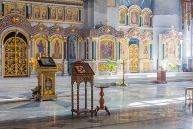 Rus Ortodoks Kilisesi 'nin içi