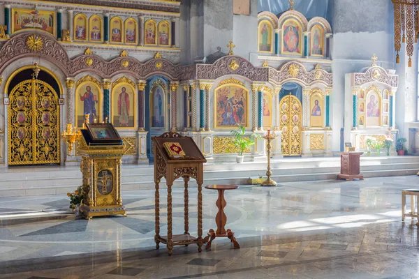 Interior da igreja ortodoxa russa — Fotografia de Stock