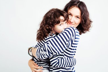 mutlu anne ile oğlu