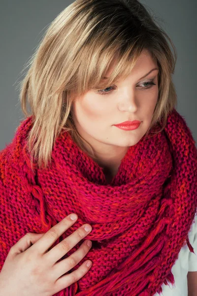 Woman in big pink scarf — Stock Photo, Image