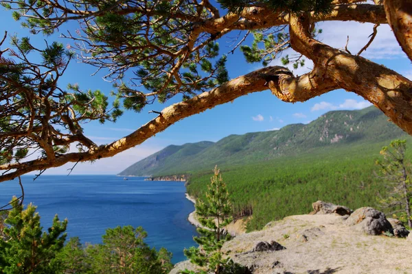 Landschaft am Baikalsee in Sibirien. — Stockfoto