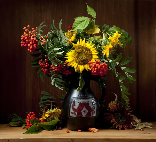 Stilleven met zonnebloem — Stockfoto