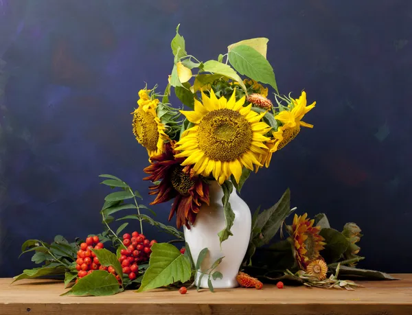 Nature morte avec tournesol — Photo