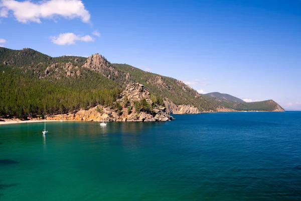 Uma paisagem cênica no lago Baikal — Fotografia de Stock