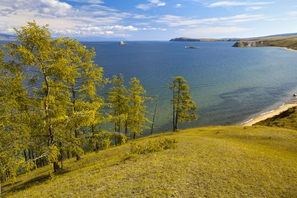 Paisaje en el lago Baikal en Siberia — Foto de Stock