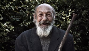 mutlu eski evsiz