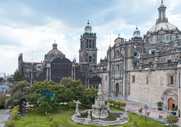 Cattedrale Metropolitana dell'Assunzione di Maria del Messico C — Foto Stock