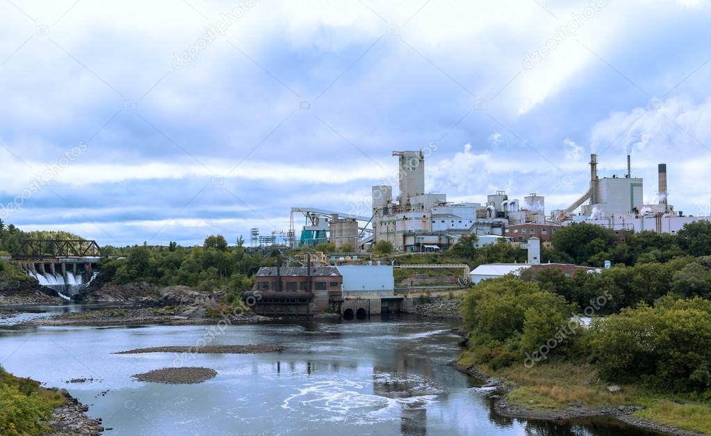 Domtar paper mill in town of Espanola, Ontario Canada — Stock Photo