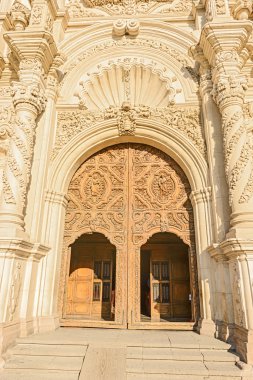 Wooden doors Catedral de Santiago in Saltillo, Mexico clipart