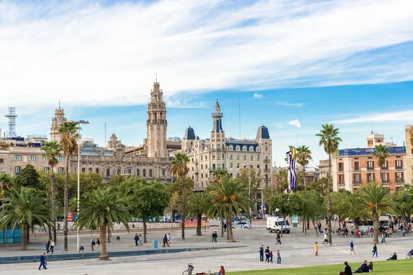 Gebouwen in barcelona, Spanje — Stockfoto