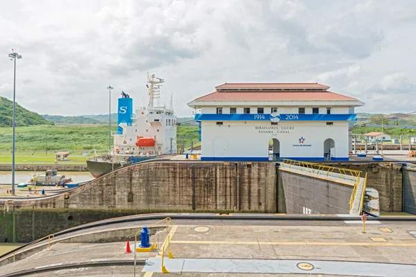 Panama Canal, Miraflores locks — Stock Photo, Image