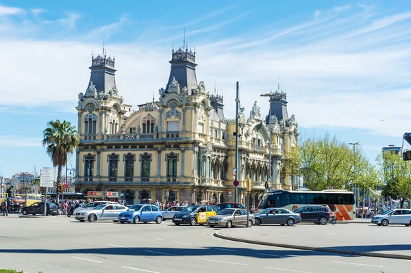 Edifício da Autoridade Portuária em Barcelona, Espanha — Fotografia de Stock