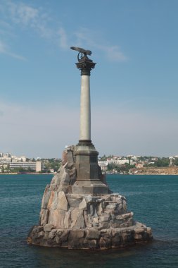 batık gemi Anıtı.