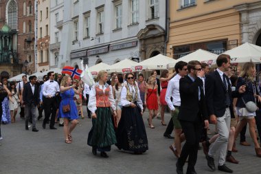 Üniversitelerarası öğrenci ana Pazar tatil juvenalia bir kare kare Krakow.