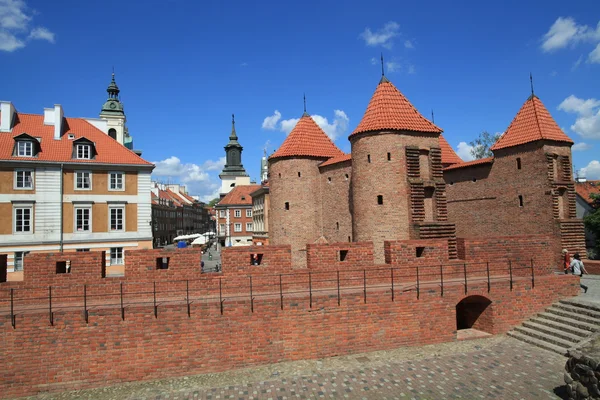 바르샤바에 있는 왕 성곽의 성곽 — 스톡 사진