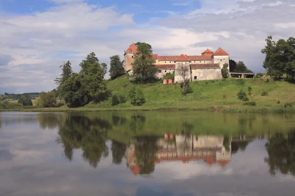 Svirzhsky castle, lviv region, Ukrajna, egyedülálló emlék a védekező építészet épült a xv-xvii században. Jogdíjmentes Stock Képek