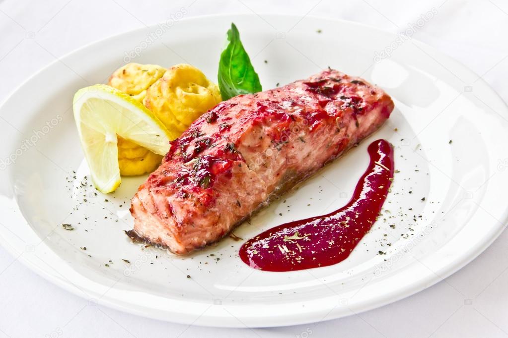 Expensive restaurant dish,fried salmon — Stock Photo © JPhotohunter