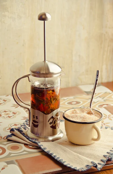 Chaleira de chá de ervas — Fotografia de Stock