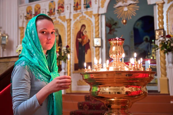 Girl with a candle. — Stock Photo, Image