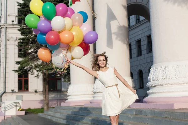 Donna con palloncini — Foto Stock