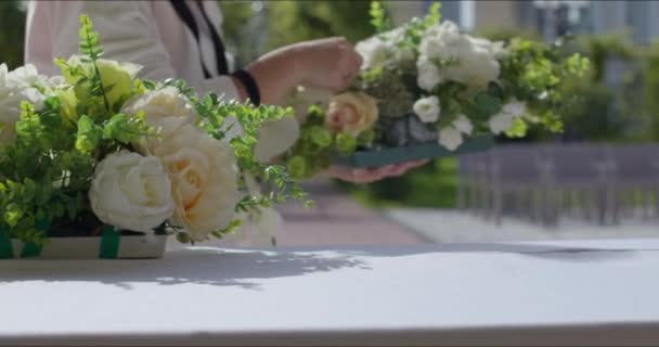Bouquets de flores frescas naturais — Vídeo de Stock