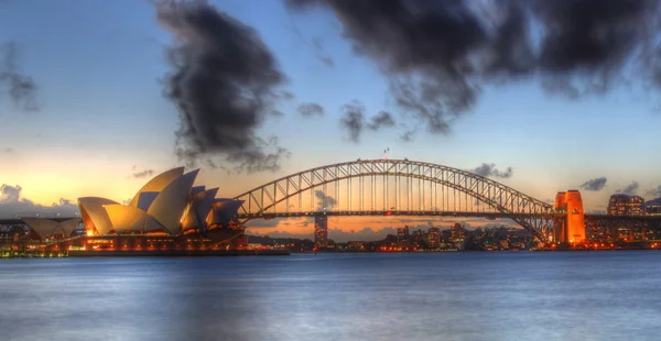 Sydney Haven met opera house en brug — Stockfoto
