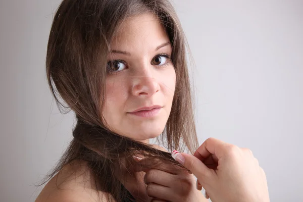 Młoda brunetka portret — Zdjęcie stockowe