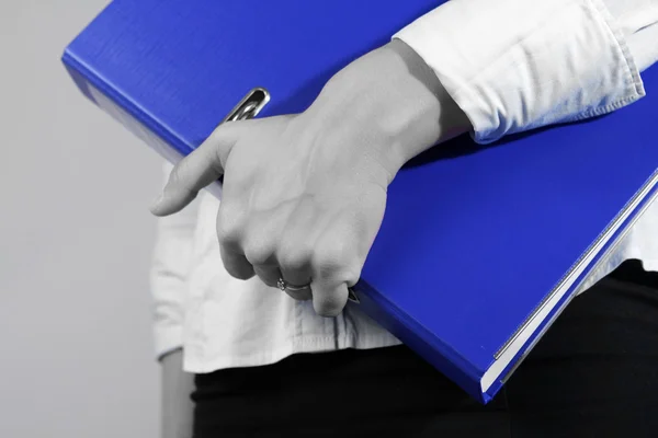 Businessman Holding a Binder — Stockfoto