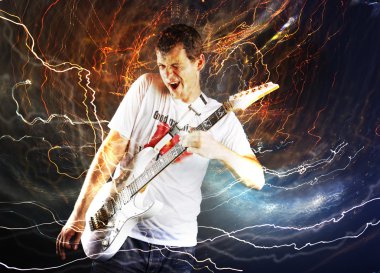 gitar çalan beyaz elektro gitar ile
