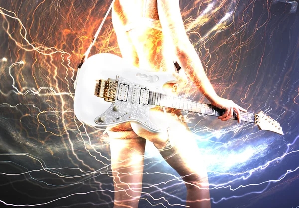 Guitar player with white electric guitar — Stock Photo, Image