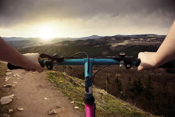 Montar en bicicleta — Foto de Stock