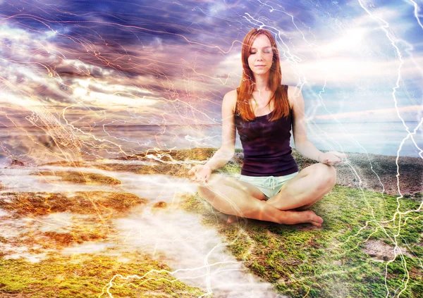 Ragazza meditando — Foto Stock