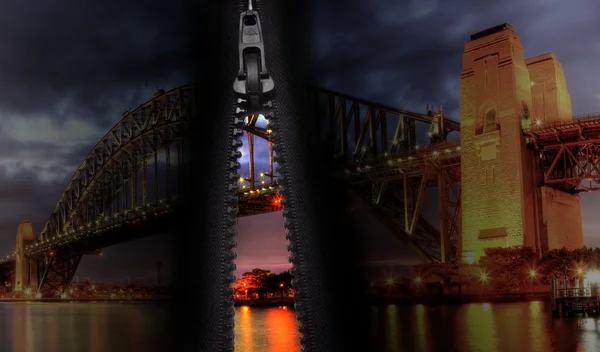 Сиднейский порт с мостом — стоковое фото