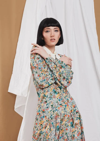 Gentle Portrait Girl Long Dress — Stockfoto